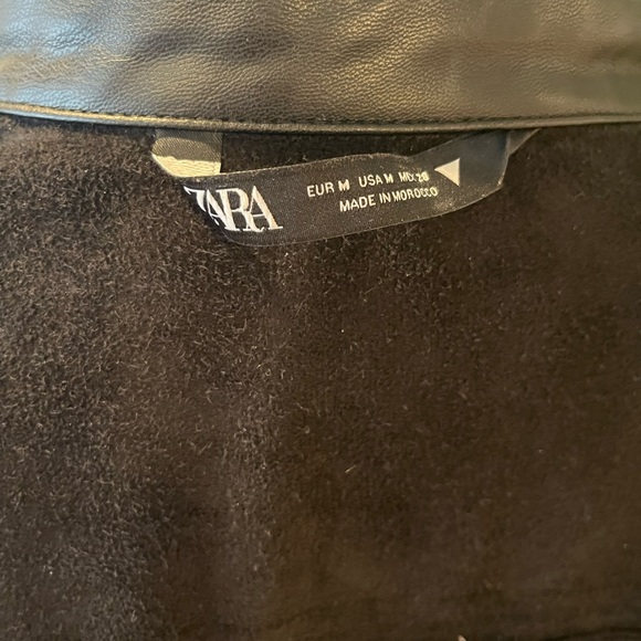 Zara, black, faux leather button down, long, slightly oversized - Picture 4 of 5